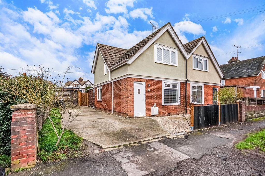 Property photo 1 of 14 Front