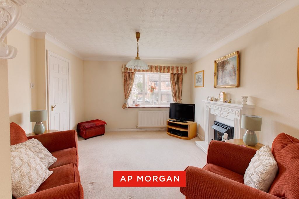 Property photo 2 of 14 Picture No. 10