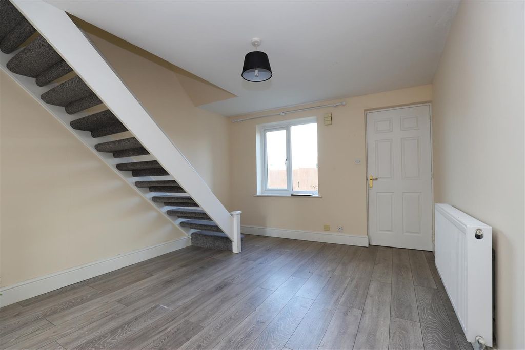 Property photo 3 of 8 Img_1773v2.Jpg