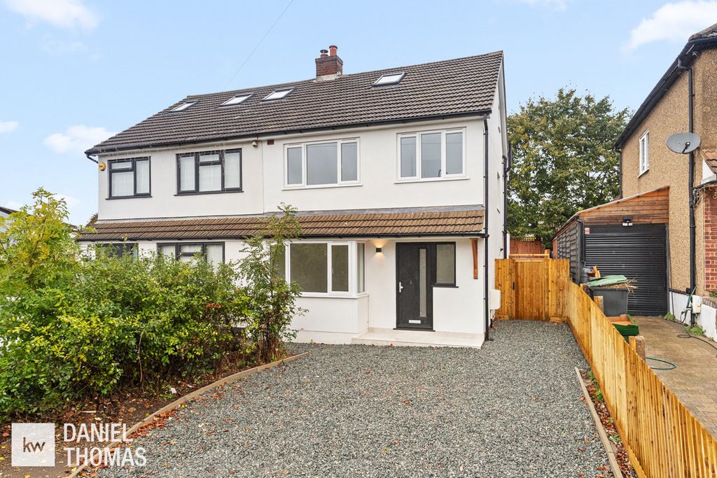 Property photo 1 of 35