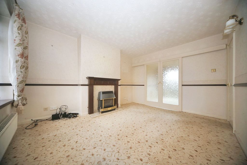 Property photo 2 of 22