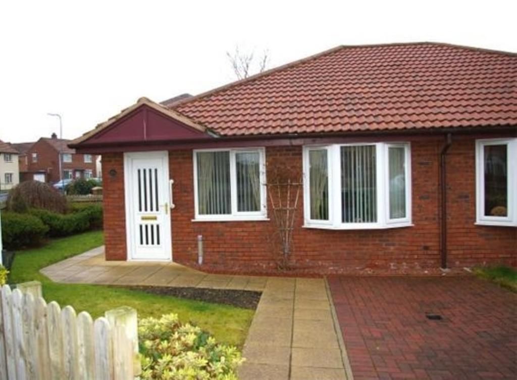 Property photo 1 of 10 Front