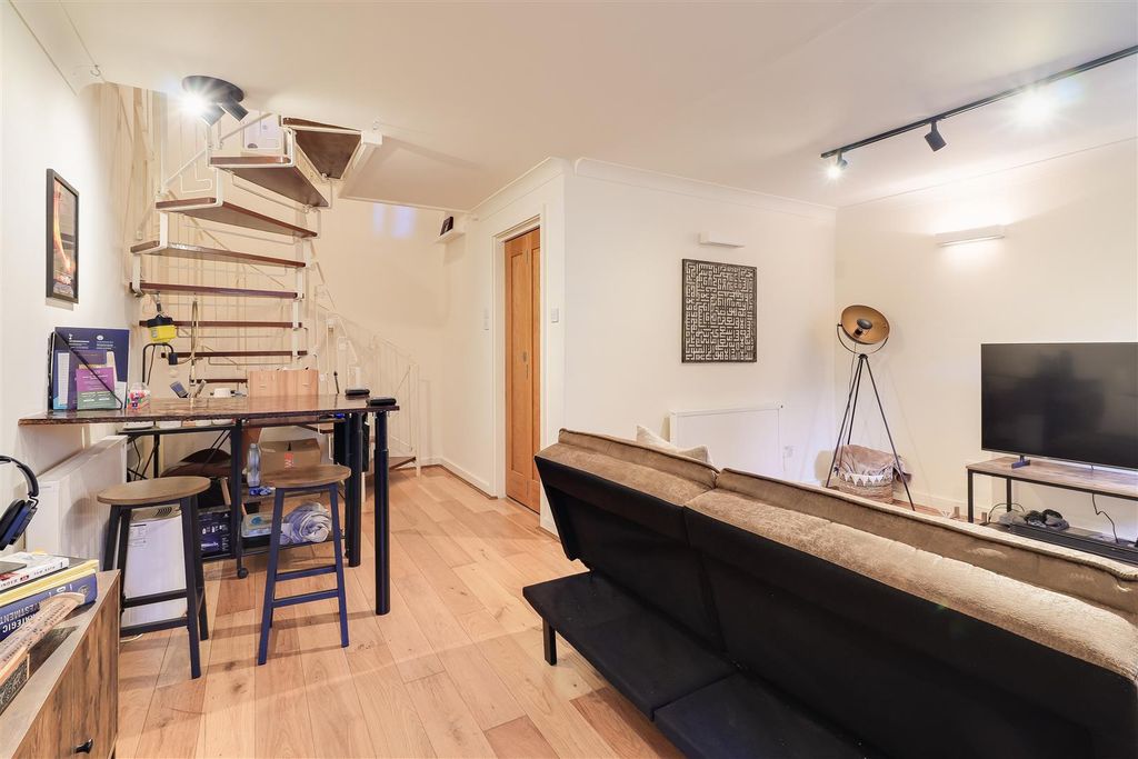 Property photo 2 of 19 Img (10).Jpg