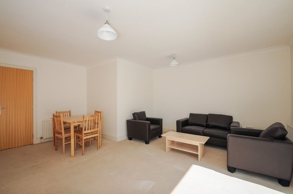 Property photo 2 of 6 Picture No. 01