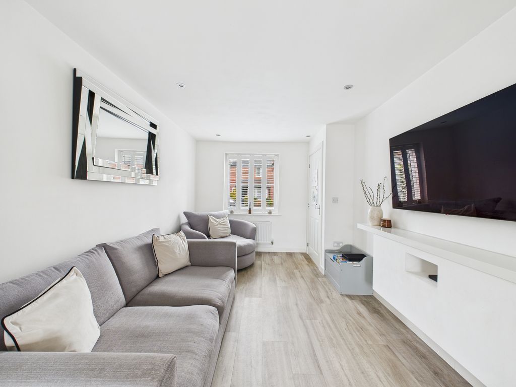 Property photo 2 of 36