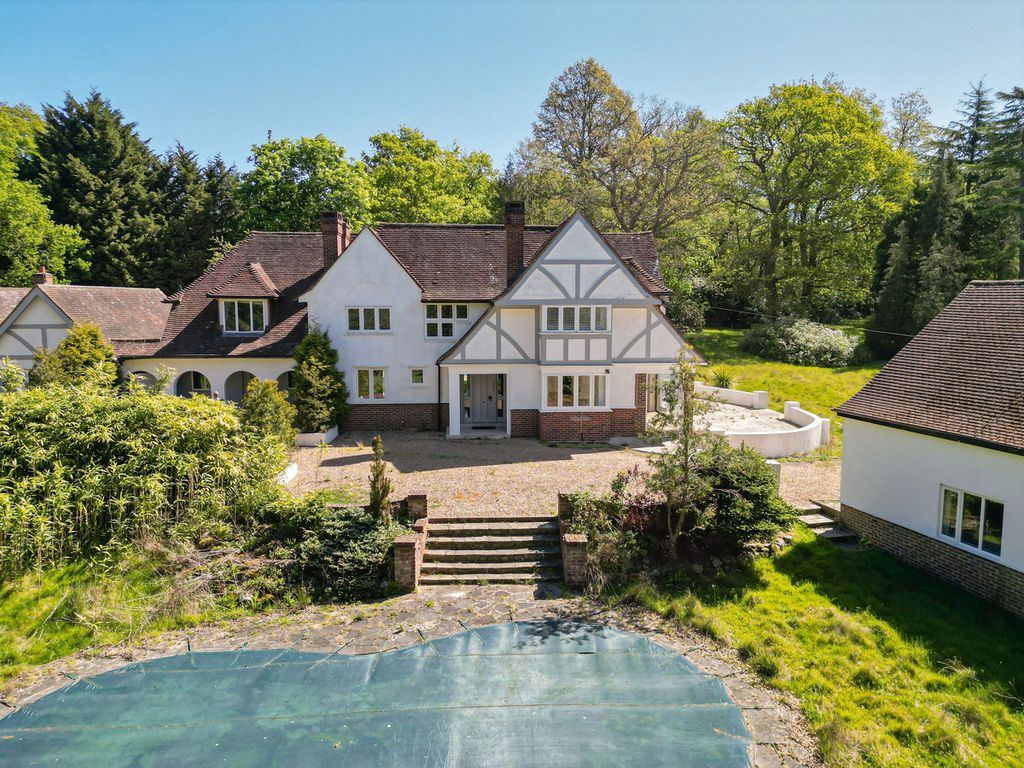 Property photo 1 of 5