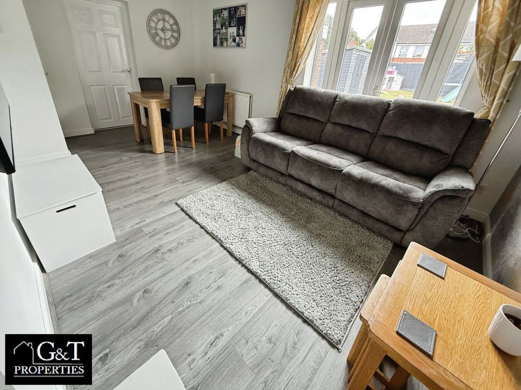 Property photo 3 of 20