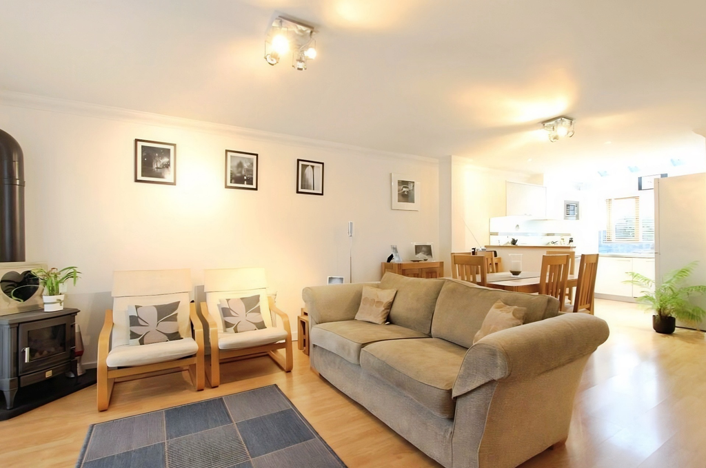 Property photo 1 of 4
