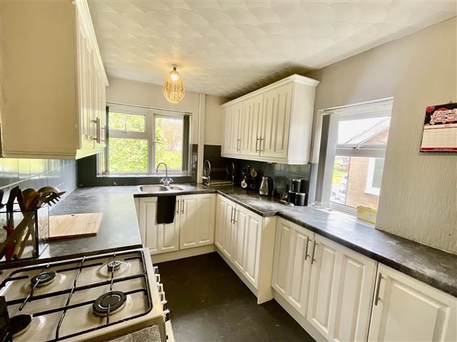 Property photo 2 of 20 Kitchen