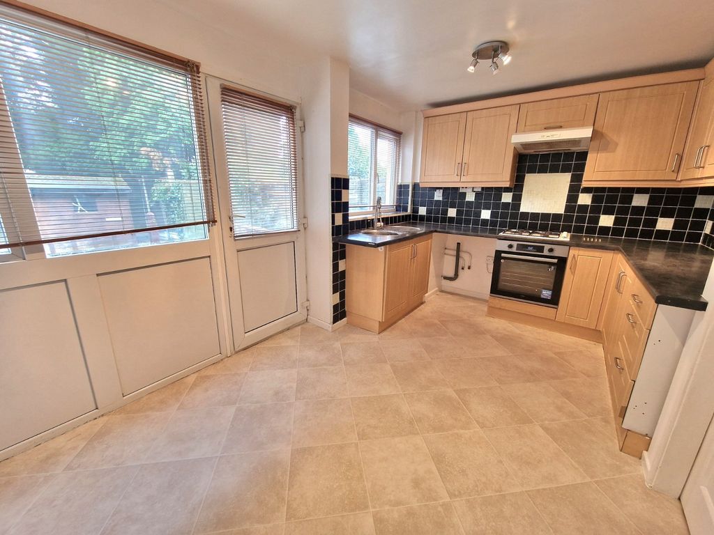 Property photo 3 of 12 Kitchen/Diner