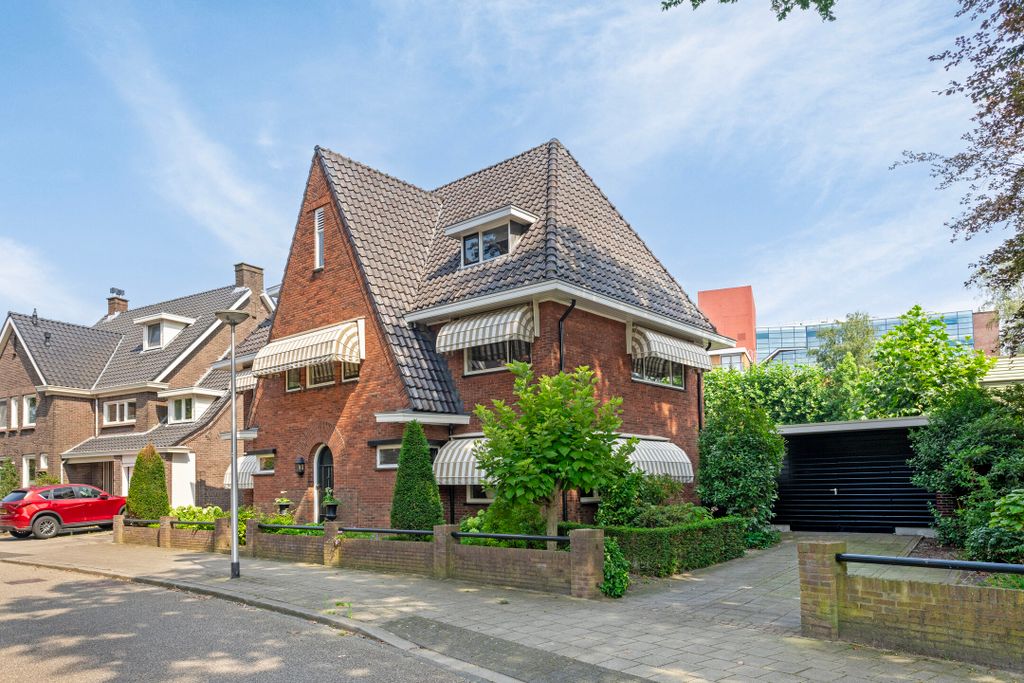 Property photo 3 of 66