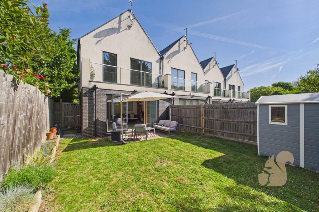 Property photo 1 of 24 Cam01659G0-Pr0830-Still013.Jpg