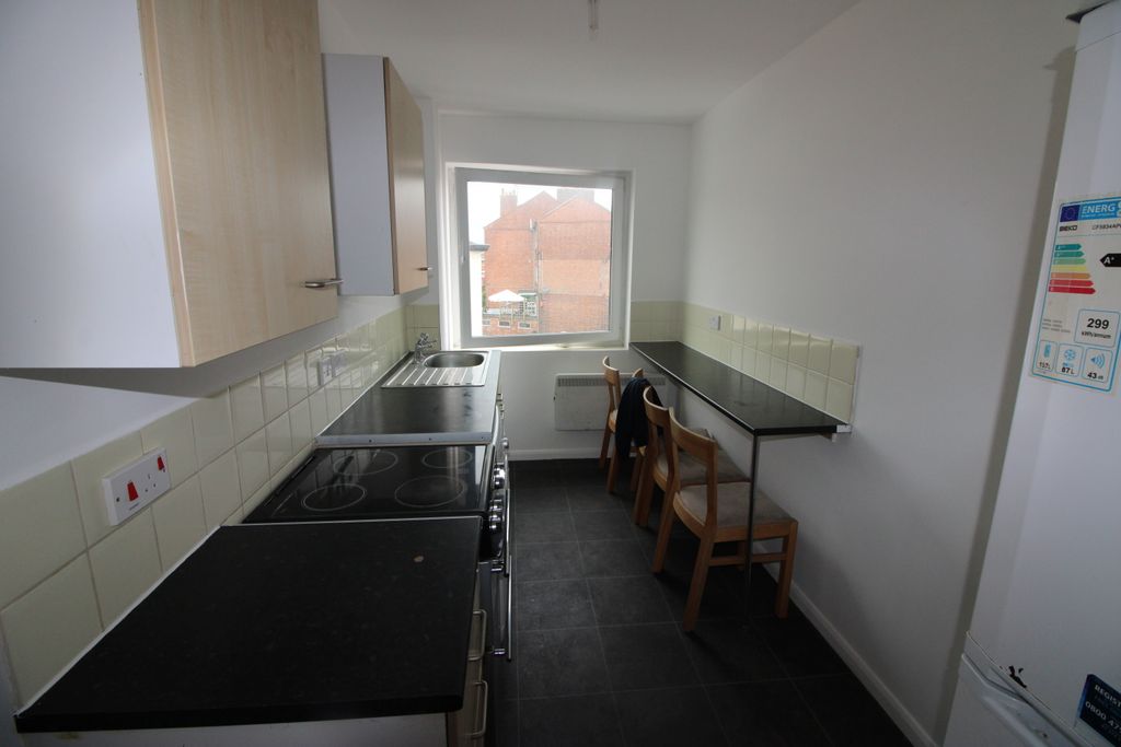 Property photo 3 of 8