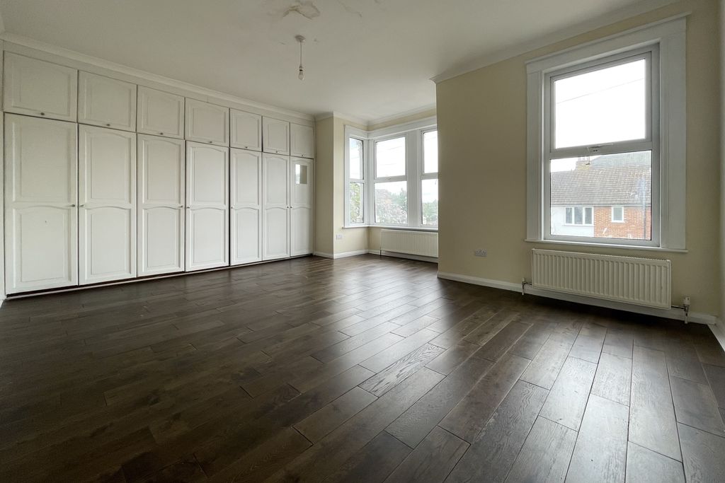 Property photo 3 of 18 10