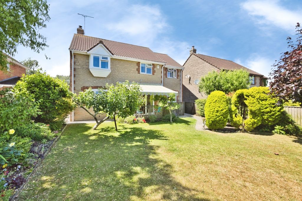 Property photo 2 of 18