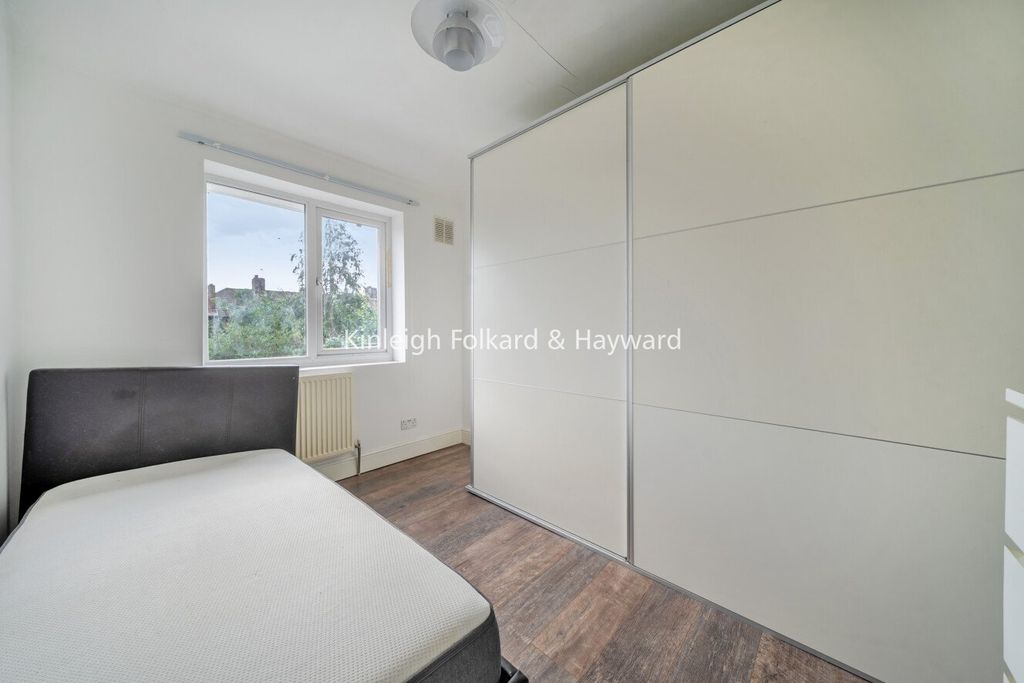 Property photo 2 of 12 Picture No. 04