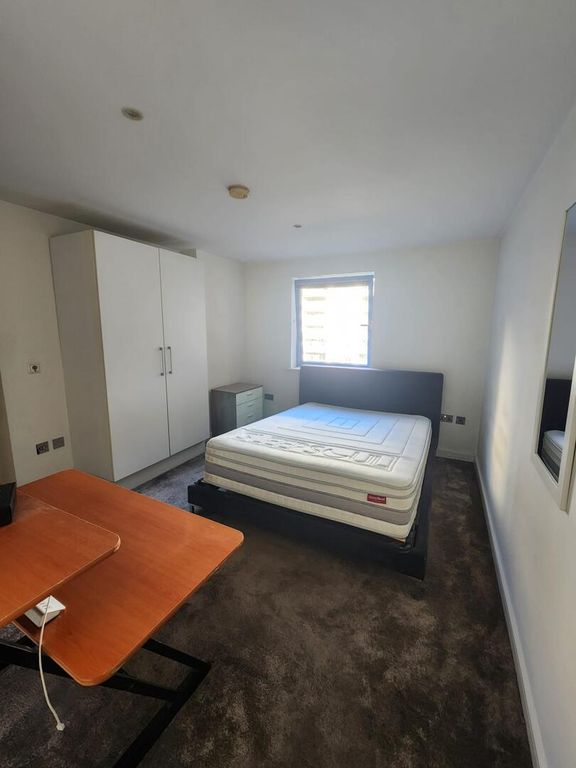 Property photo 2 of 11 Bedroom