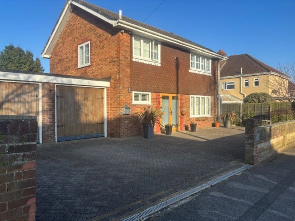 Property photo 1 of 28