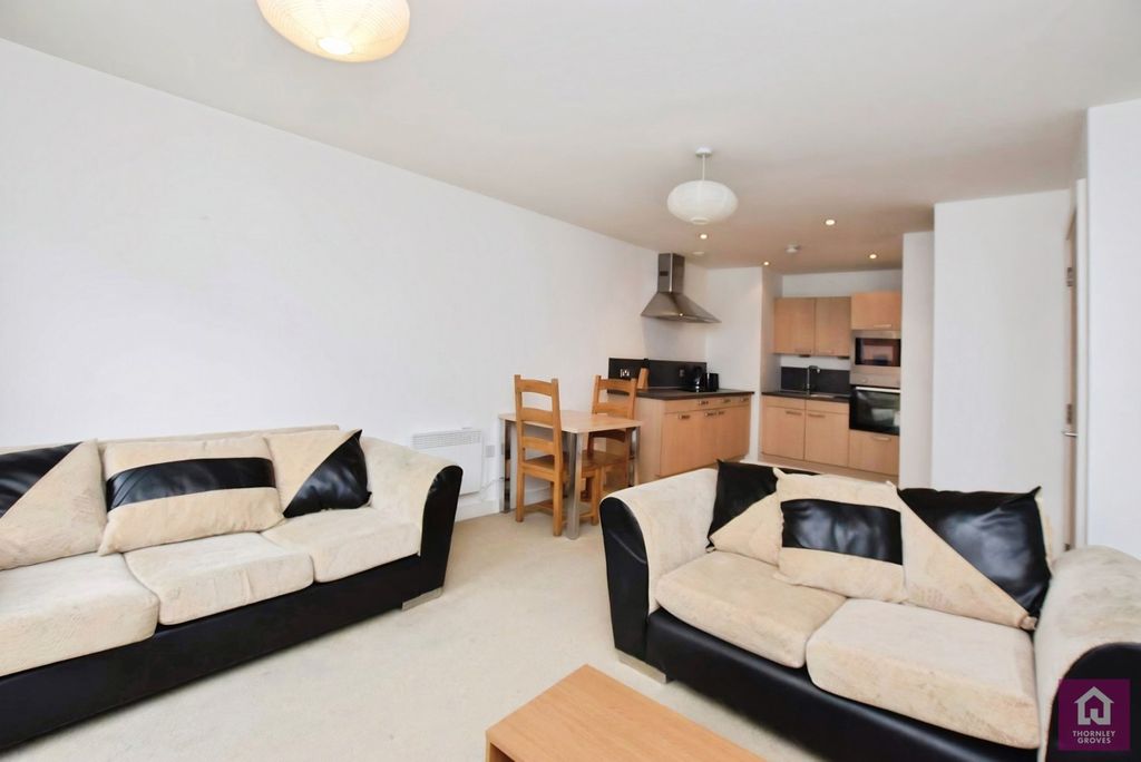 Property photo 1 of 14 Pbox-Img.Jpg