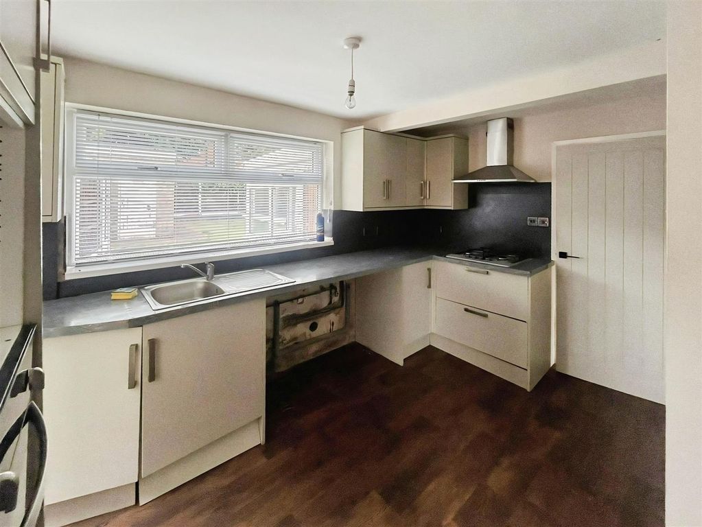 Property photo 3 of 16 26264Eaf-Photo-2025-10-31-10-23-05.Jpg