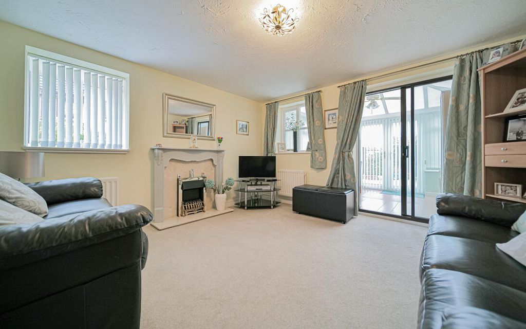 Property photo 2 of 15 P1066840.Jpg