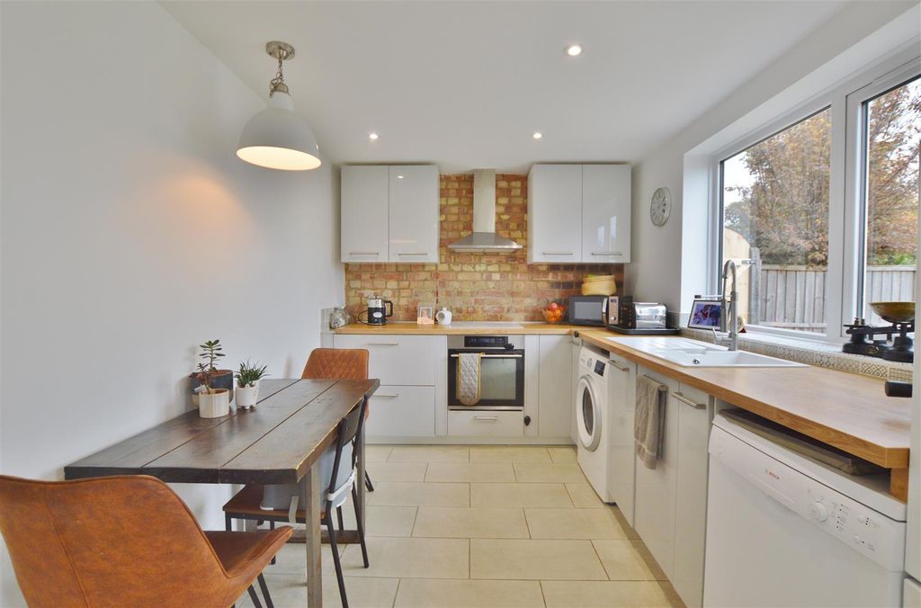 Property photo 2 of 17 Dsc_0551.Jpg