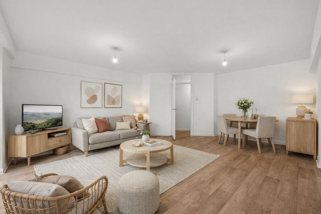 Property photo 2 of 10 Picture No. 06