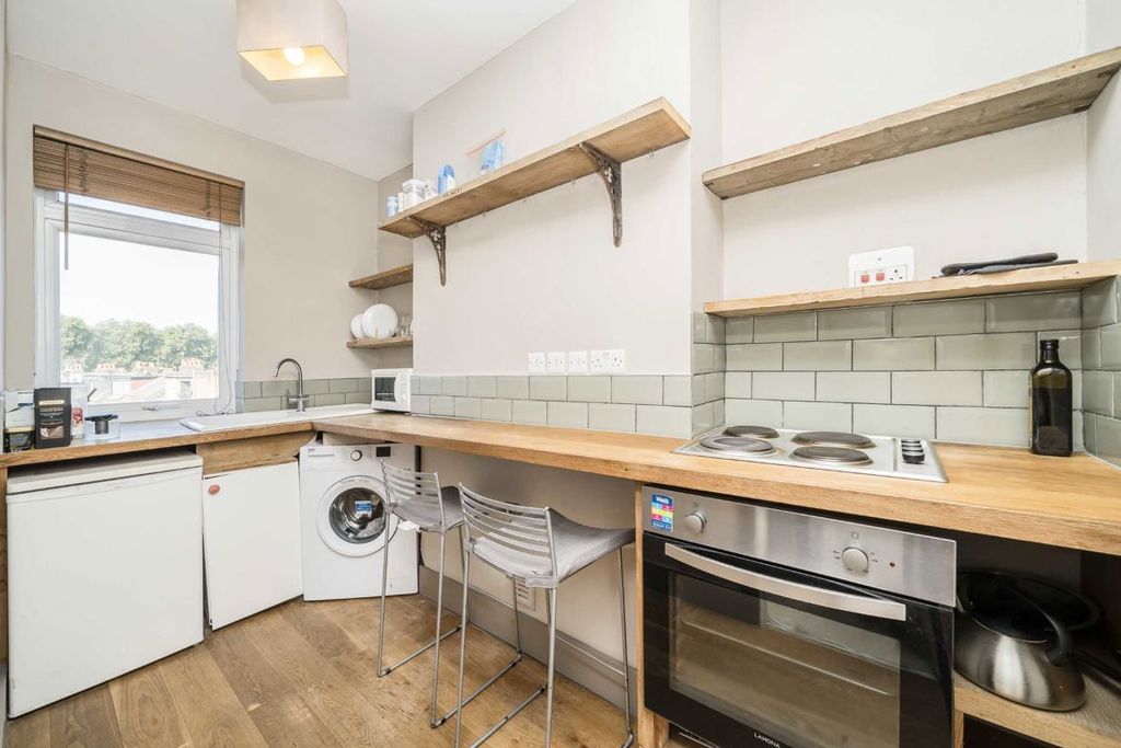 Property photo 1 of 4