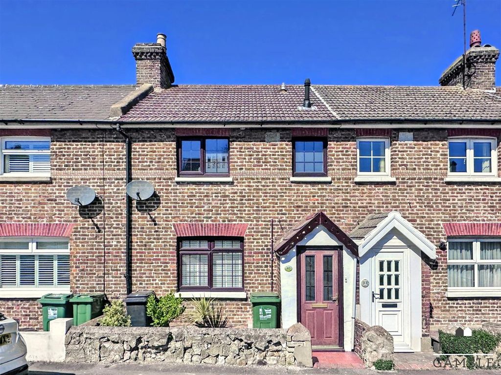Property photo 1 of 17 01323 438506