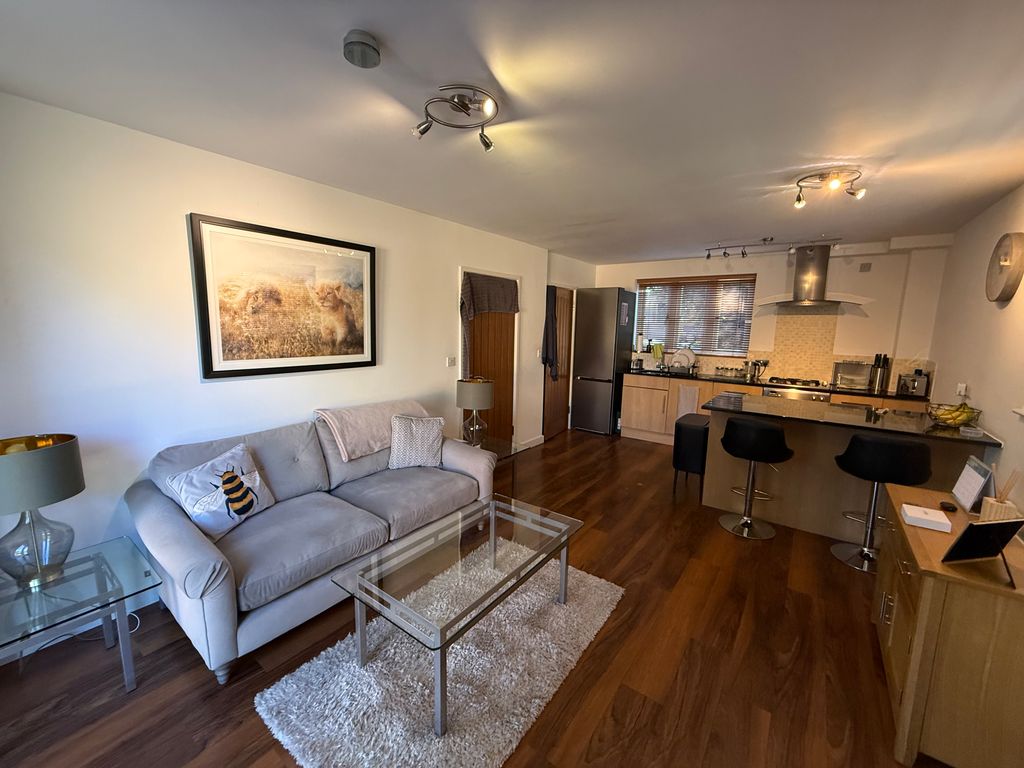 Property photo 3 of 6