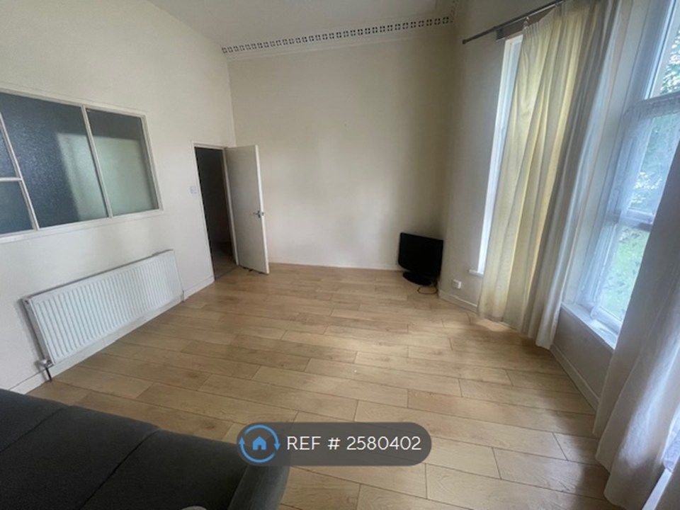 Property photo 3 of 5