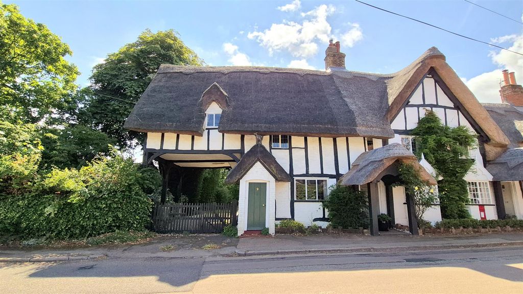 Property photo 2 of 21