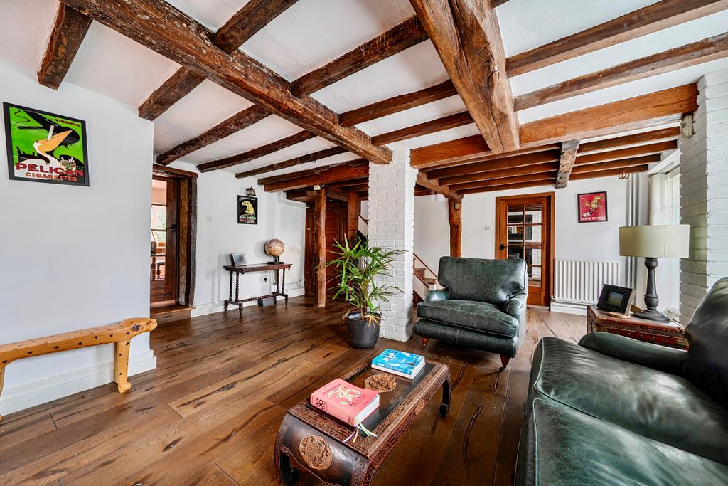 Property photo 3 of 16