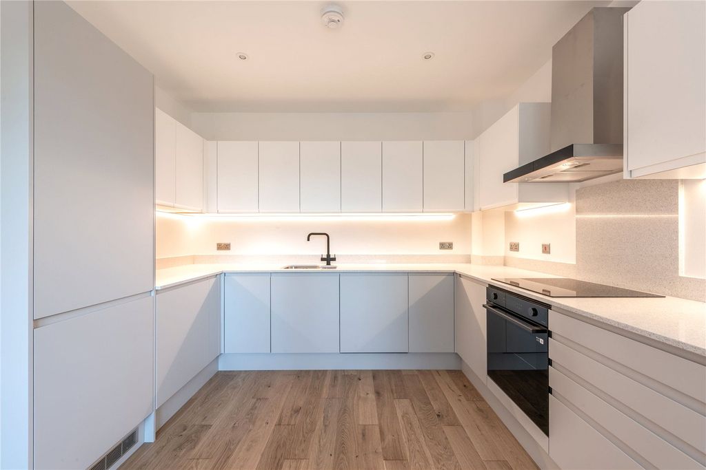 Property photo 3 of 16 Picture No. 05