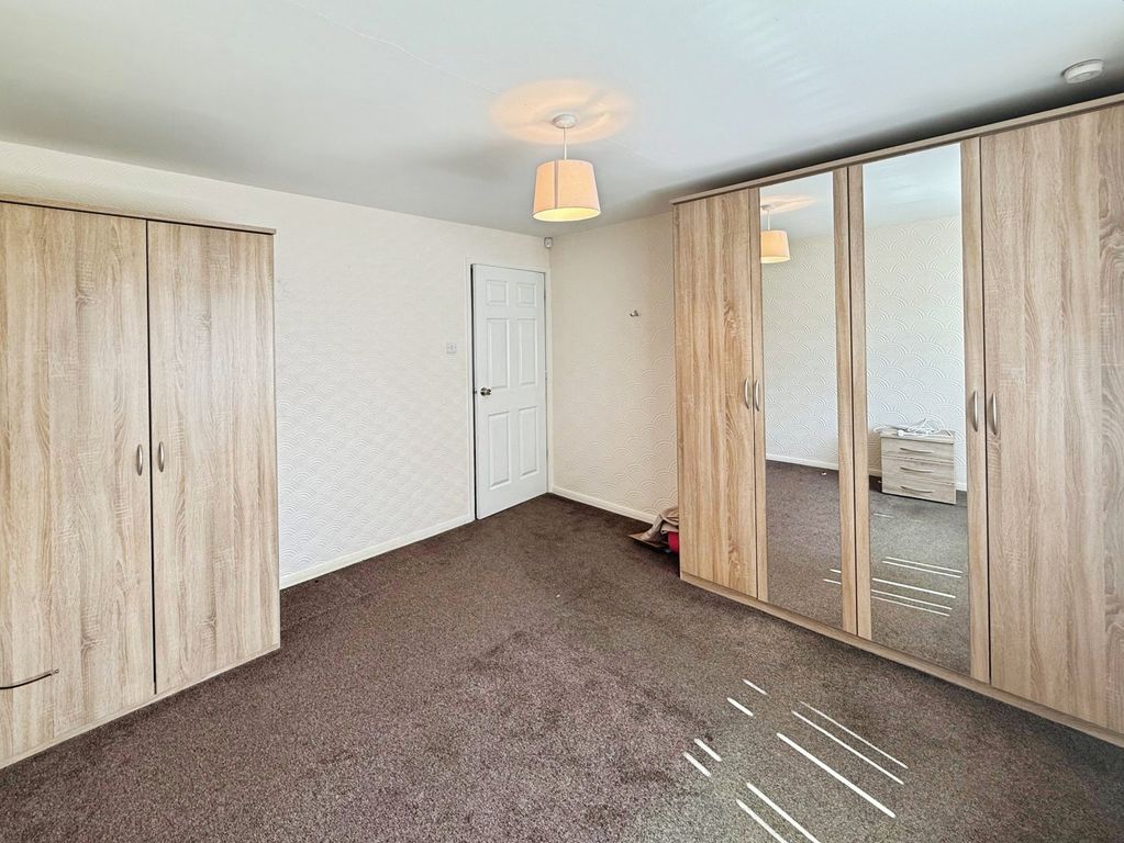 Property photo 3 of 10 Picture No. 06