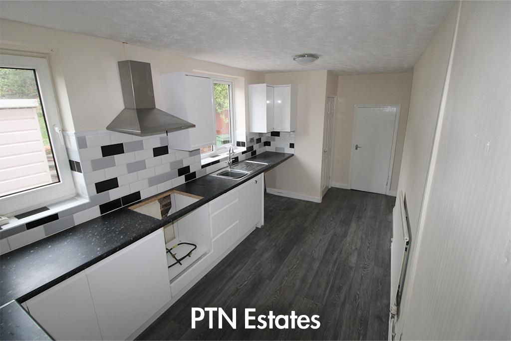 Property photo 2 of 13 Kitchen.Jpg