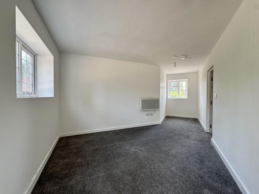 Property photo 1 of 6 1