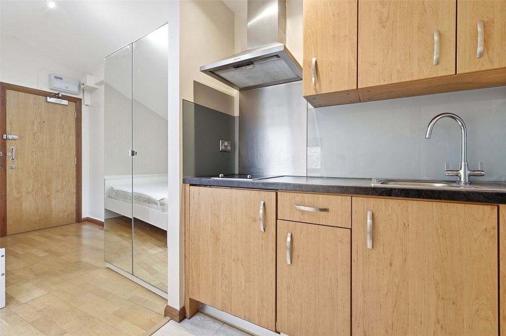 Property photo 2 of 10 Picture No. 03