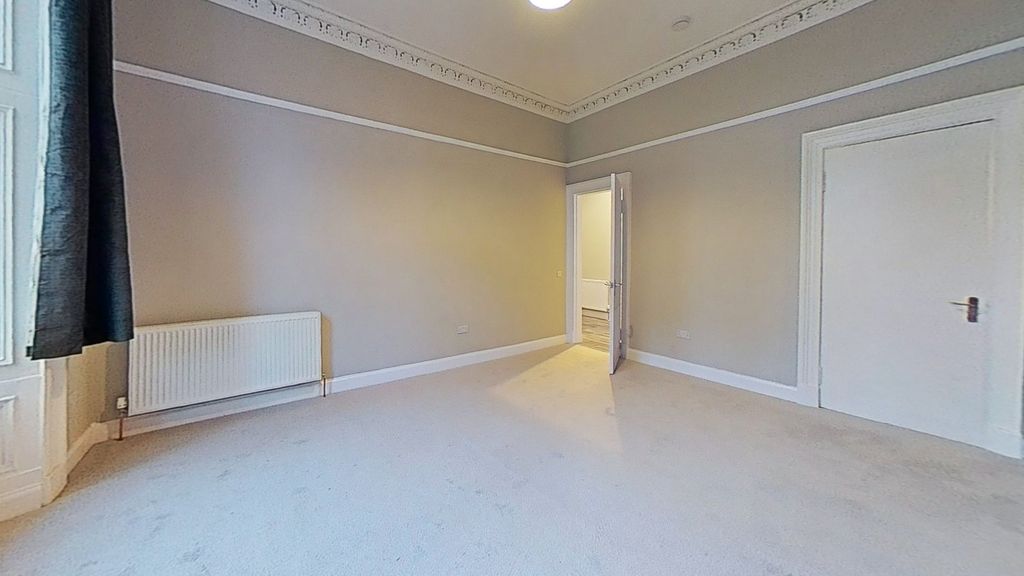 Property photo 3 of 11 Photo 3