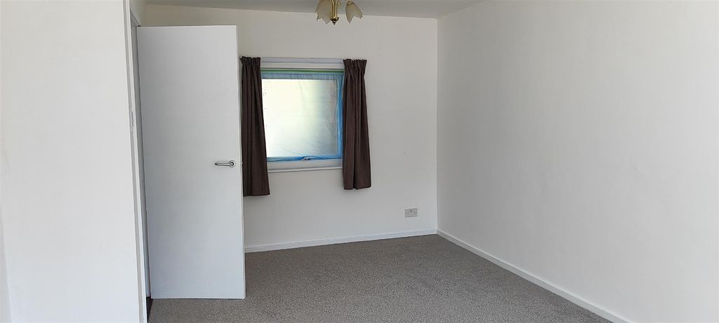 Property photo 3 of 14 1000001919.Jpg