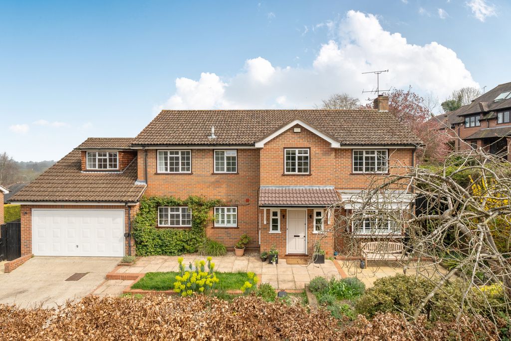 Property photo 1 of 28 Front