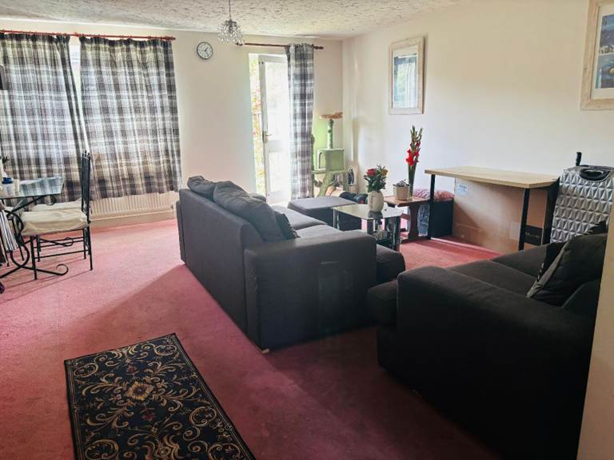 Property photo 2 of 8