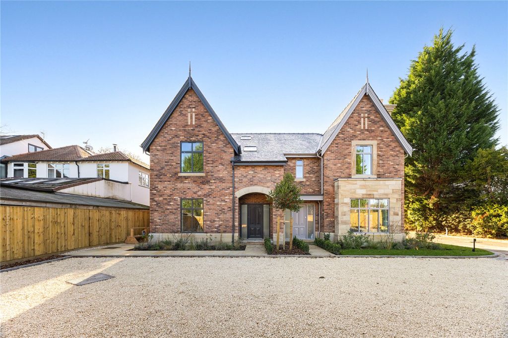 Property photo 1 of 15 Greenlands