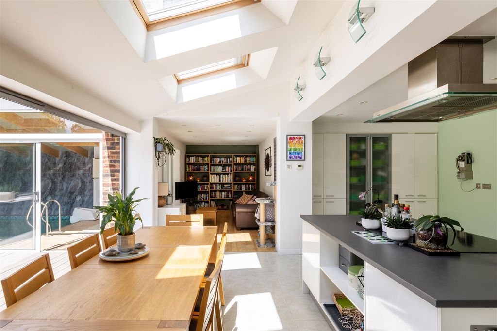 Additional image 9 of 5 bed detached house for saleBeckworth Close, Lindfield RH16