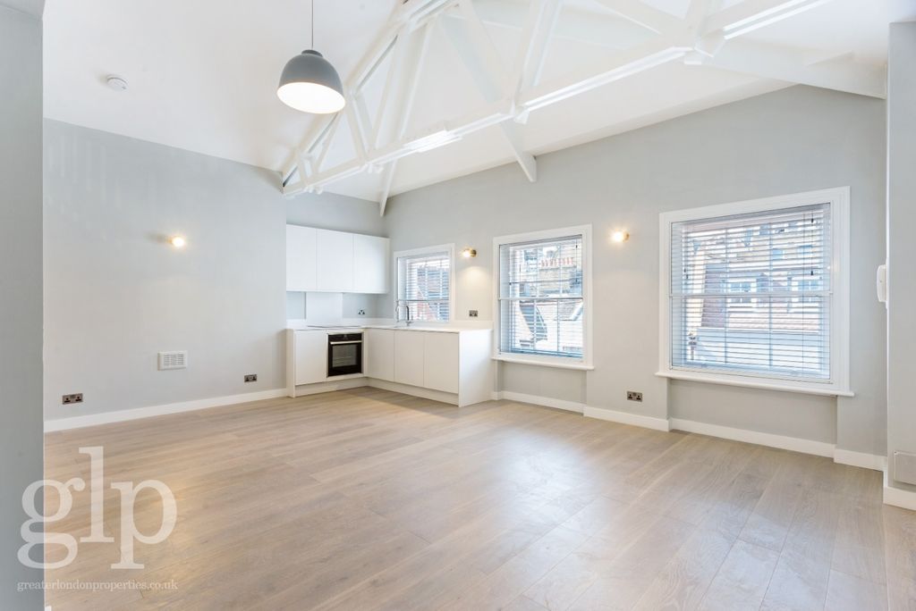 Property photo 1 of 11 958732