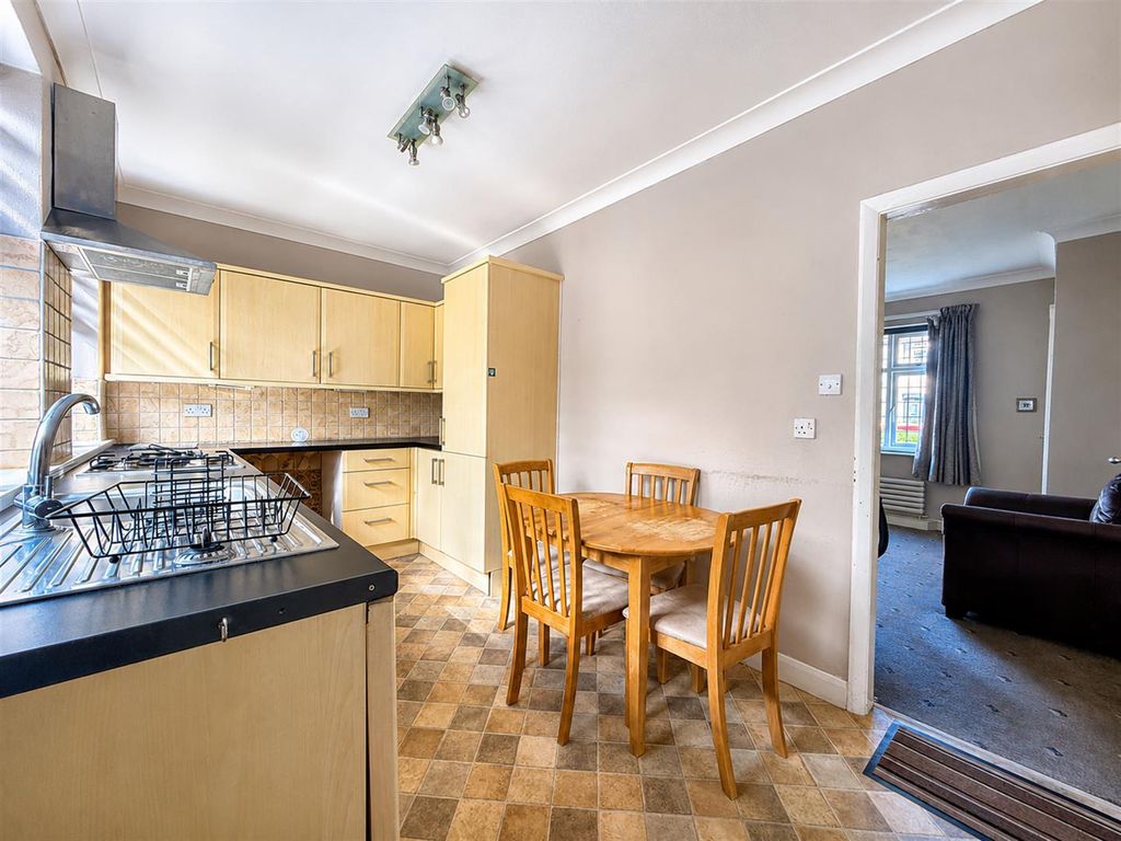 Property photo 2 of 14 2