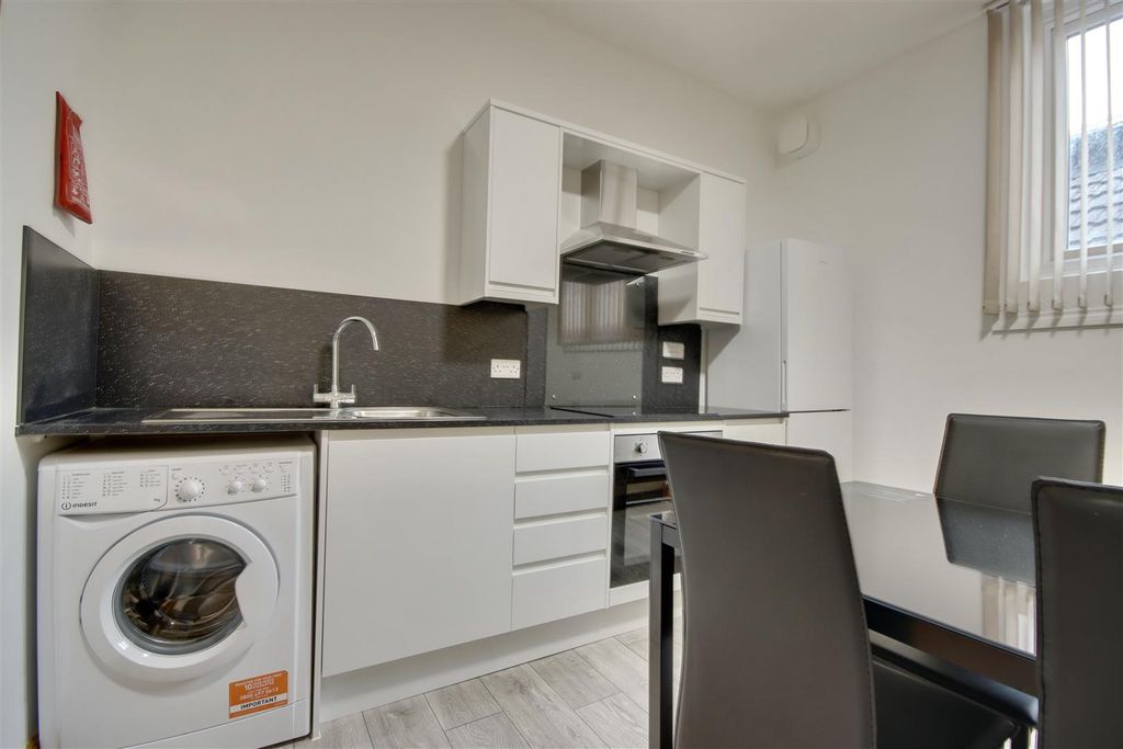 Property photo 3 of 13 5265218F-63F8-4A6B-B721-Fa98059A929A_1_201_A.Jpeg