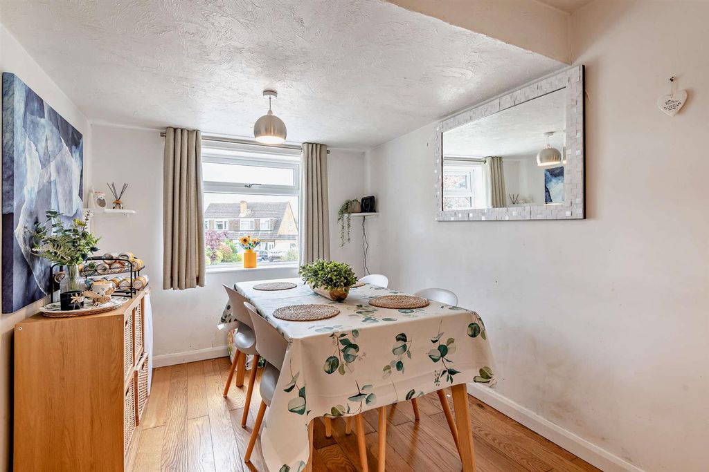 Property photo 3 of 15 Dining Room