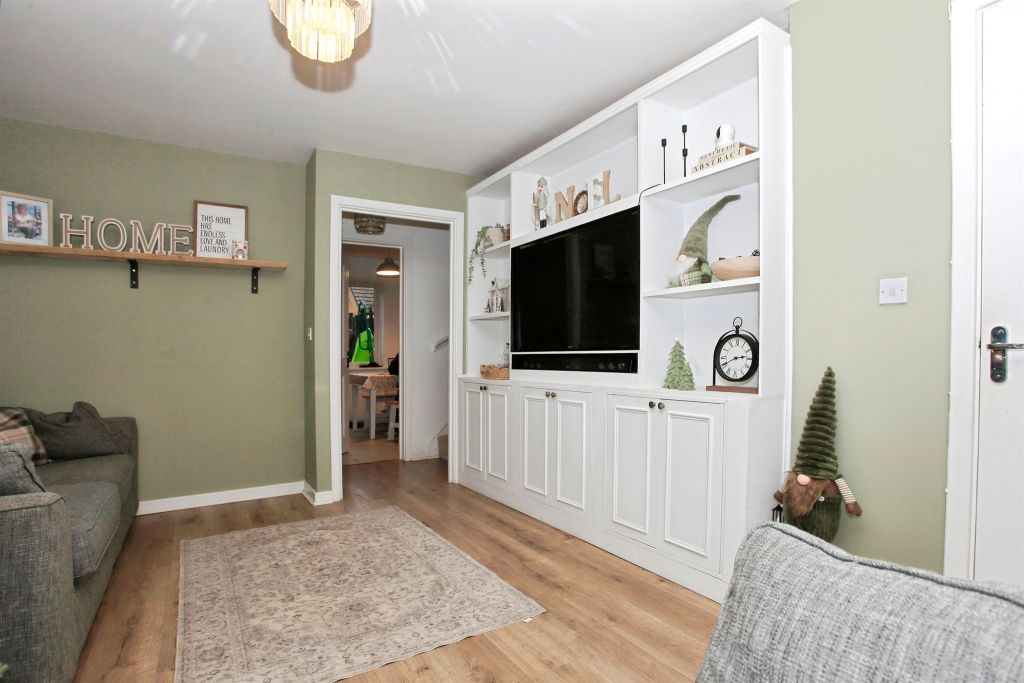 Property photo 3 of 13