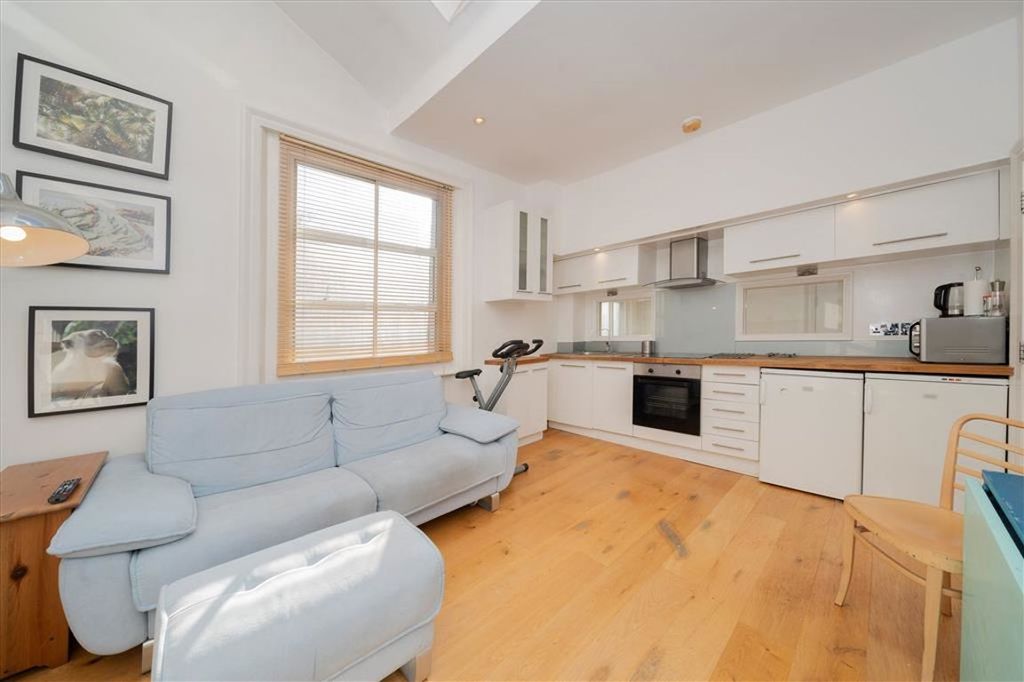 Property photo 2 of 4